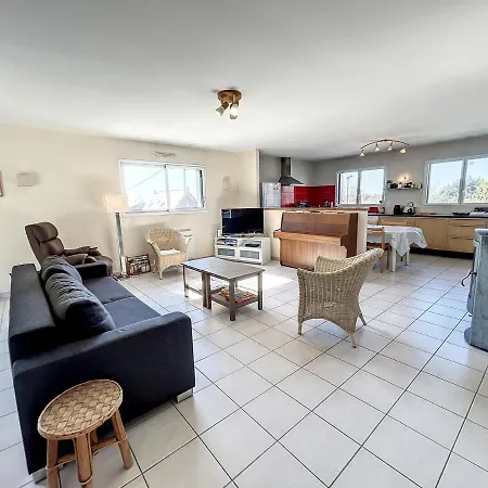 Maison Jullouville, 5 Pieces, 6 Personnes - Fr-1-361-465 Nyaraló