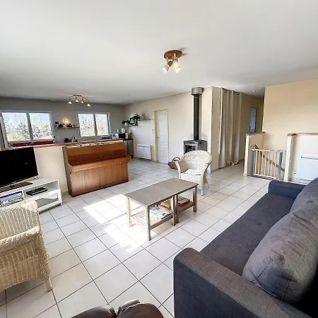 Maison Jullouville, 5 Pieces, 6 Personnes - Fr-1-361-465